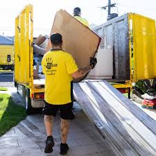 Best Garage Cleanout  in Giddings, TX